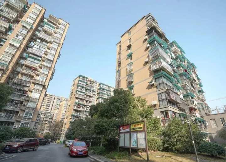 杭州网红大楼租金下降，昔日繁华不再？