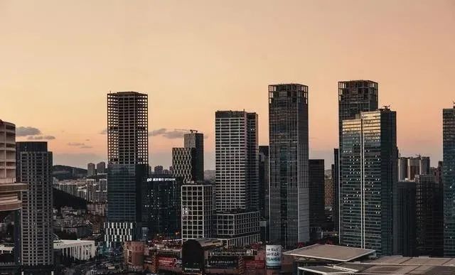 大连最新楼盘，城市发展的见证者