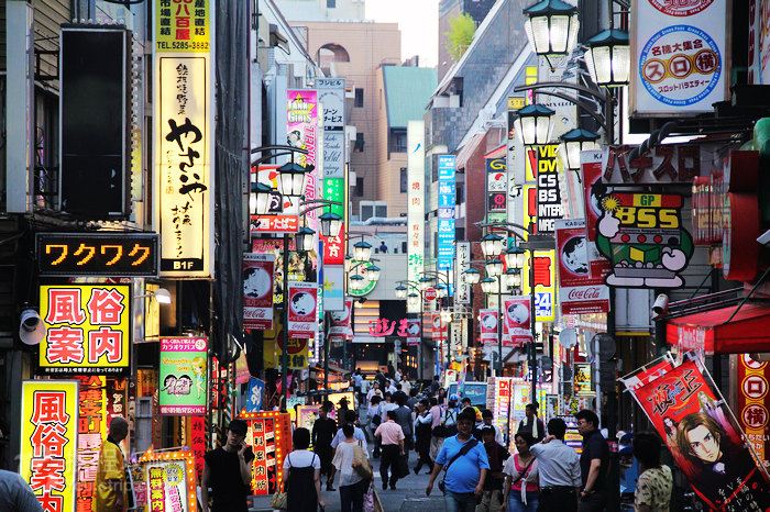 小巷深处的特色小店，最新网站在线带你探索味蕾冒险之旅