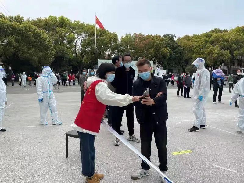 全球最新疫情美国数据与小巷深处的独特风情
