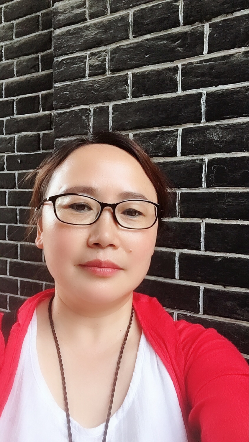 小英最新动态，全面审视与观点阐述