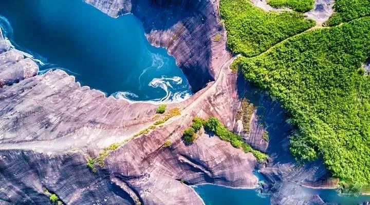 无极真仙最新，自然美景的心灵之旅