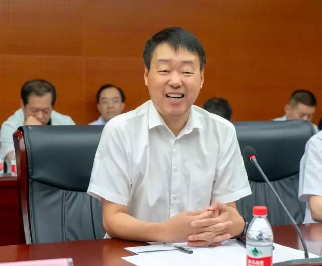 镇江最新招工信息，友情纽带与家的温馨，求职者的镇江招工记