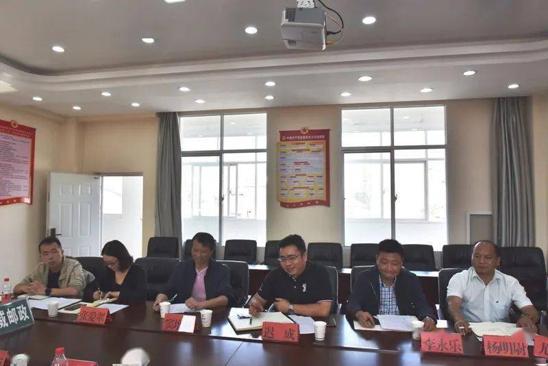 宣威最新急聘信息解析，深度探讨招聘动态，立场观点大揭秘